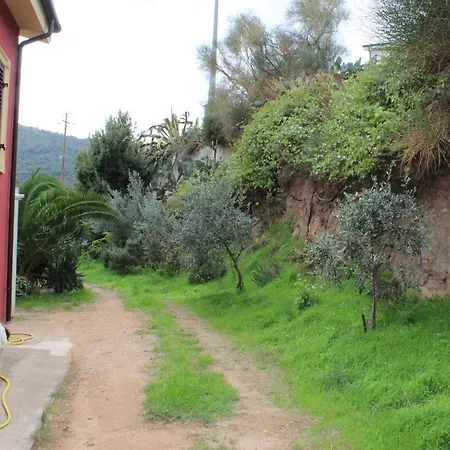Fudora B&B-3